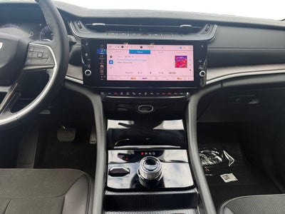 2027 Jeep Grand Cherokee Laredo Altitude