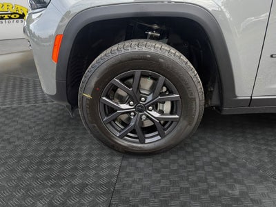2027 Jeep Grand Cherokee Laredo Altitude