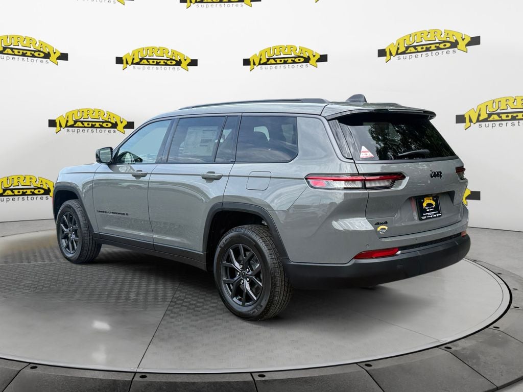 2027 Jeep Grand Cherokee Laredo Altitude