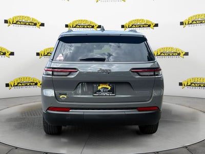 2027 Jeep Grand Cherokee Laredo Altitude