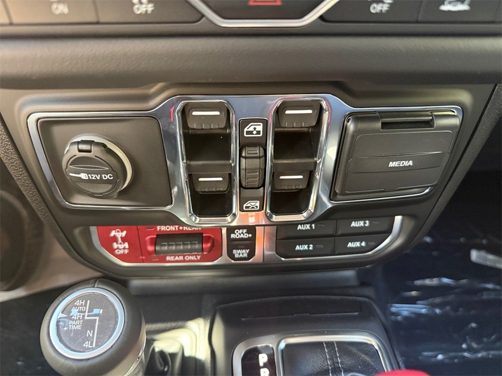 2025 Jeep Wrangler WRANGLER 4-DOOR RUBICON 392