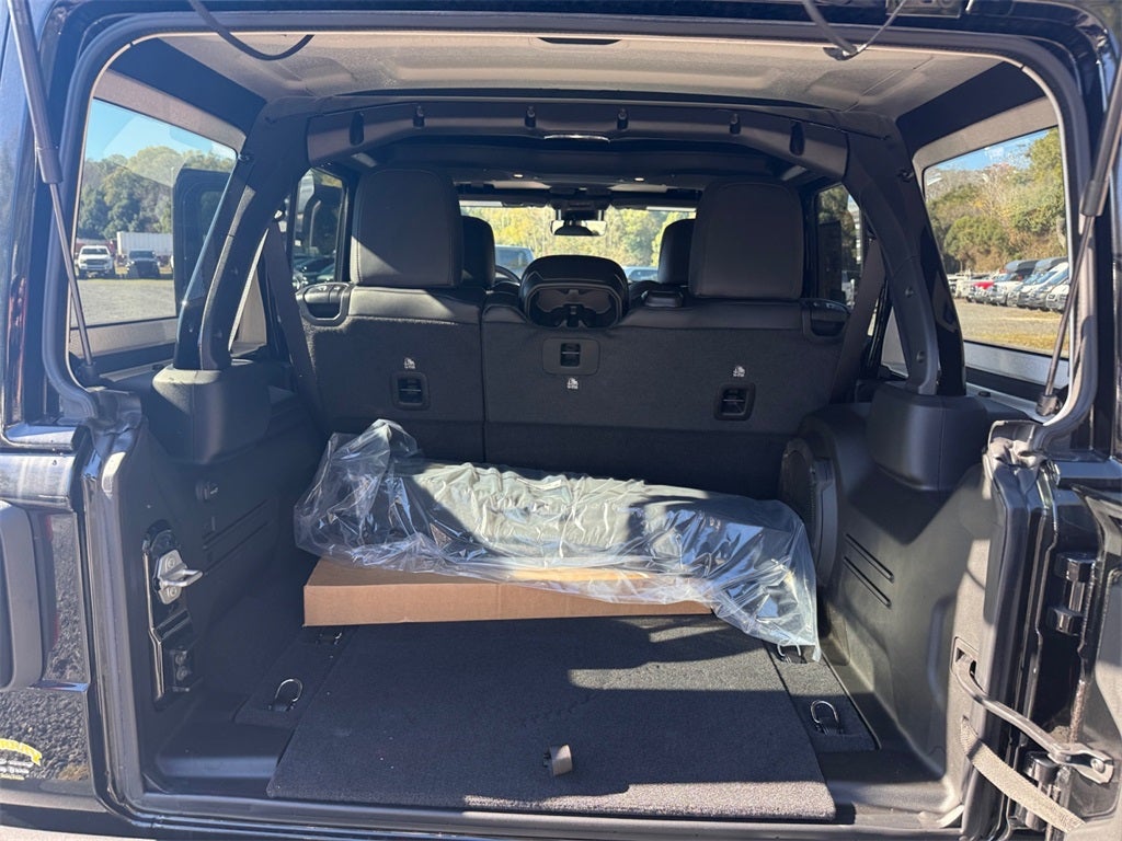 2025 Jeep Wrangler WRANGLER 4-DOOR RUBICON 392