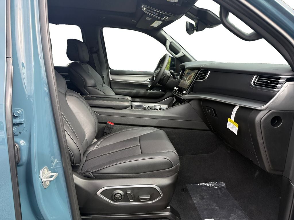 2026 Jeep Grand Wagoneer GRAND WAGONEER L LIMITED RESERVE 4X4