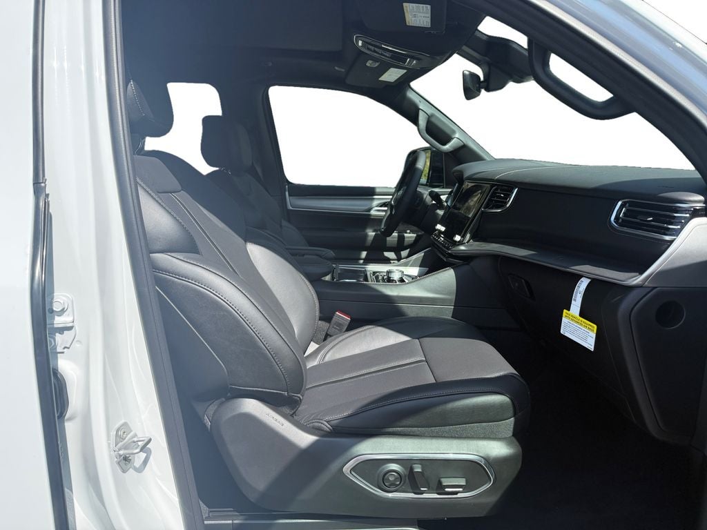 2026 Jeep Grand Wagoneer GRAND WAGONEER L LIMITED RESERVE 4X4