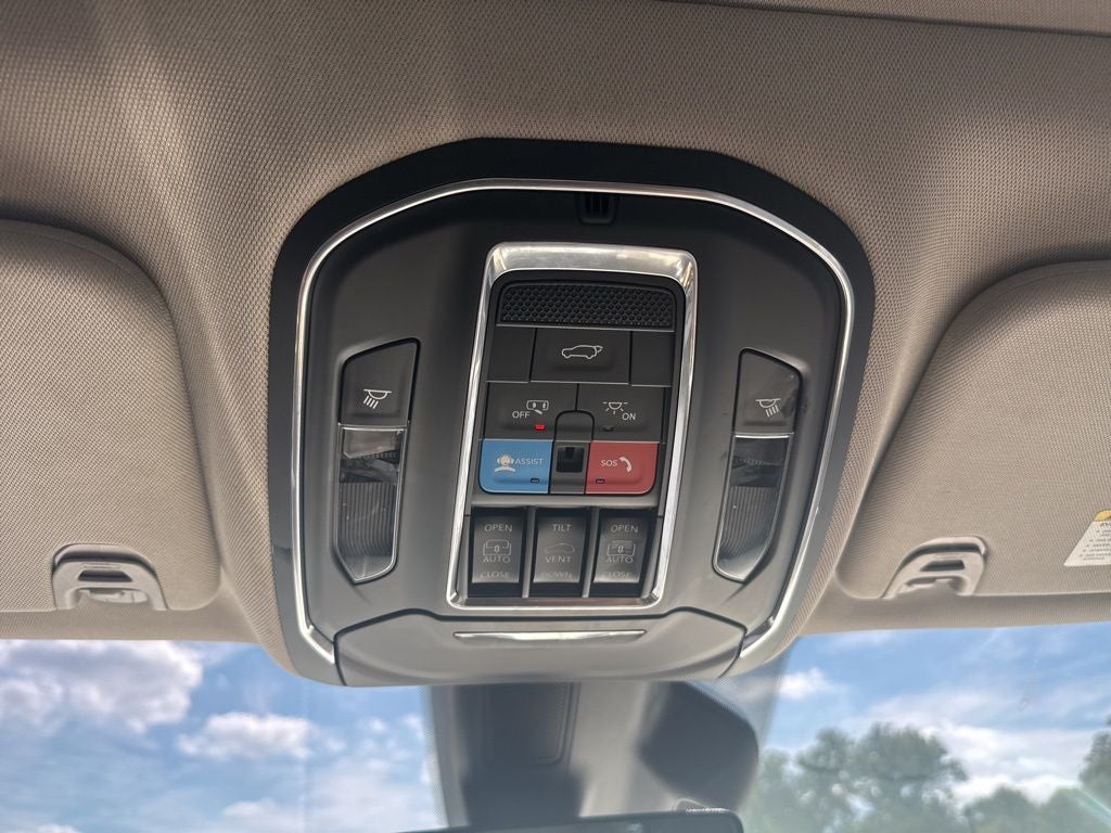 2022 Jeep Wagoneer Series II 4x2