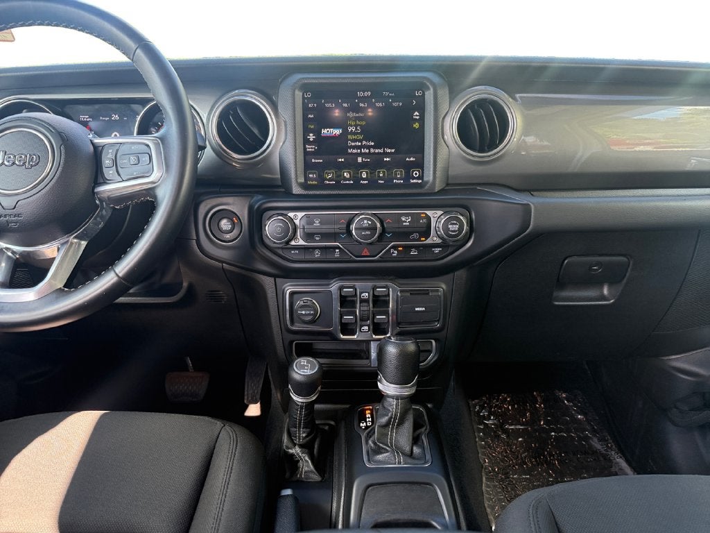 2022 Jeep Gladiator Overland