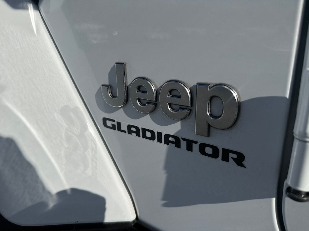 2022 Jeep Gladiator Overland