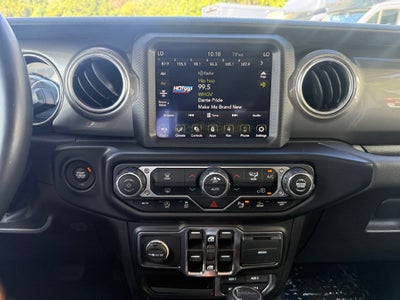2022 Jeep Gladiator Overland