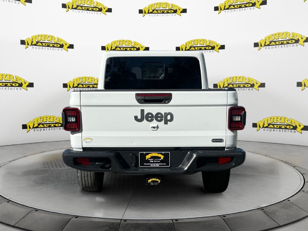 2022 Jeep Gladiator Overland