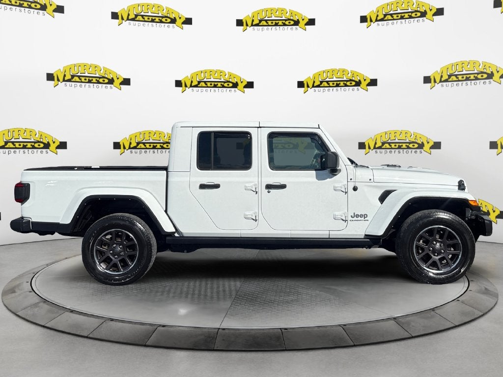 2022 Jeep Gladiator Overland