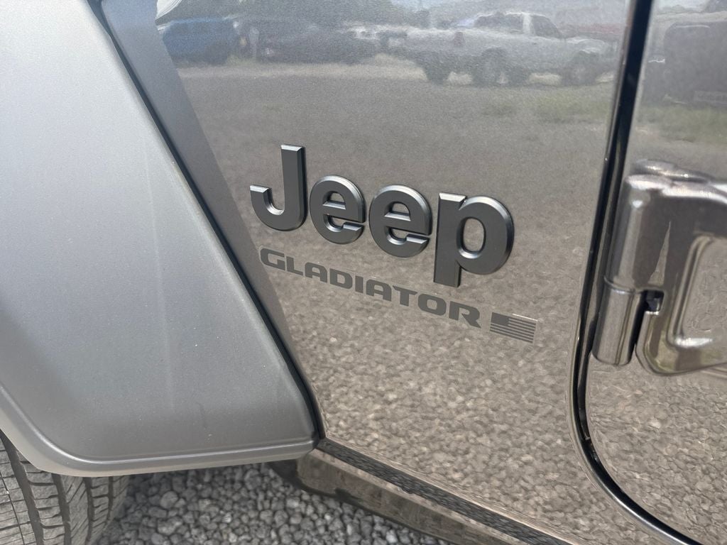 2026 Jeep Gladiator Sport