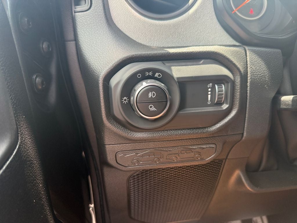 2026 Jeep Gladiator Sport