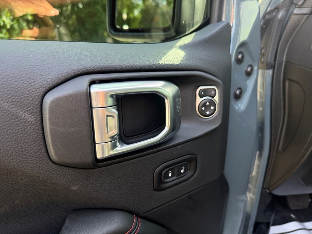 2026 Jeep Gladiator GLADIATOR SHADOW OPS 4X4