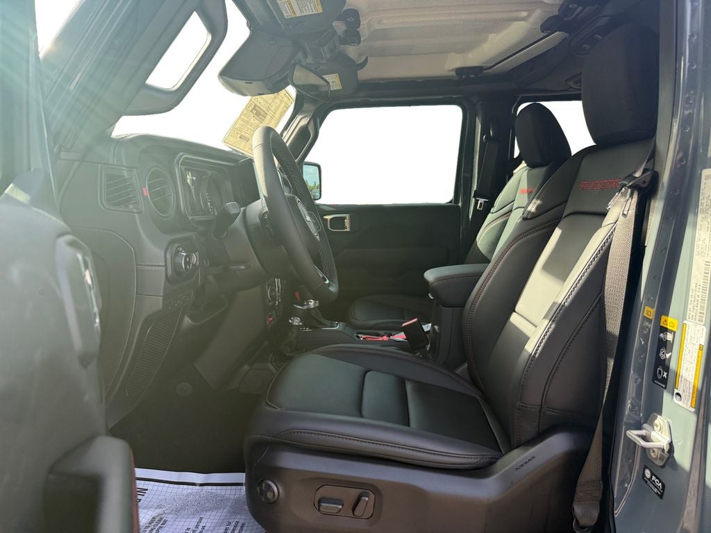 2026 Jeep Gladiator GLADIATOR SHADOW OPS 4X4