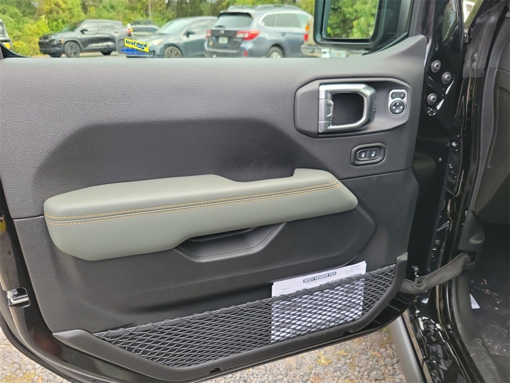 2026 Jeep Gladiator GLADIATOR MOJAVE X 4X4