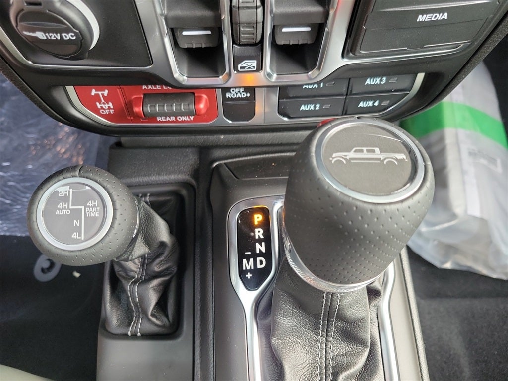 2026 Jeep Gladiator GLADIATOR MOJAVE X 4X4