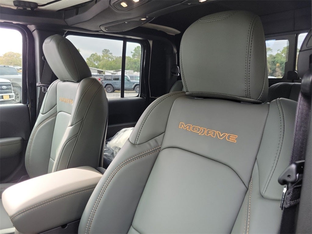 2026 Jeep Gladiator GLADIATOR MOJAVE X 4X4