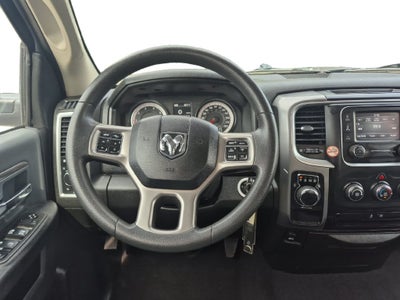 2024 RAM 1500 Classic SLT Quad Cab 4x2 6'4' Box