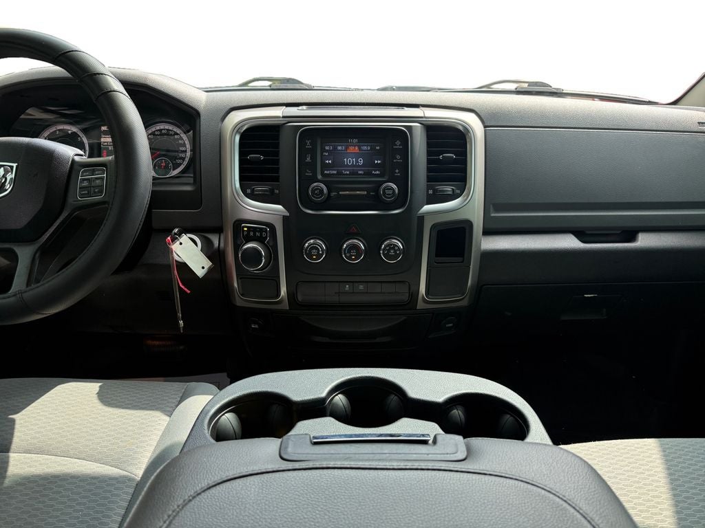 2019 RAM 1500 Classic SLT Crew Cab 4x2 5'7' Box