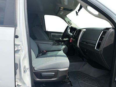 2019 RAM 1500 Classic SLT Crew Cab 4x2 5'7' Box