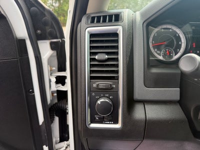 2019 RAM 1500 Classic SLT Crew Cab 4x2 5'7' Box