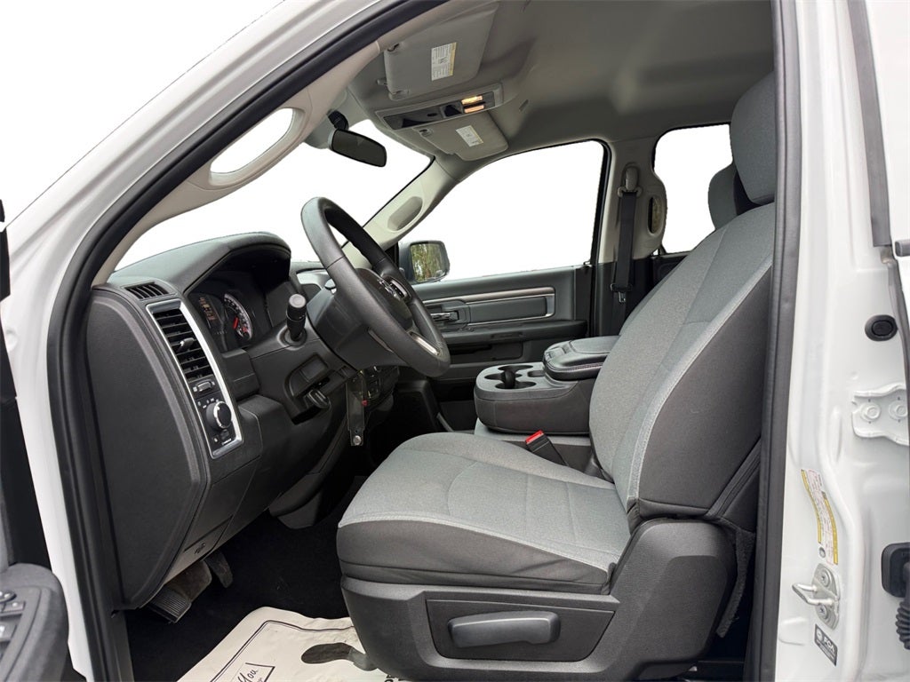 2024 RAM 1500 Classic SLT Quad Cab 4x4 6'4' Box