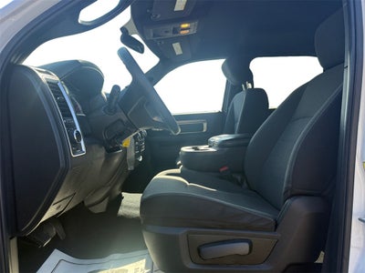 2024 RAM 1500 Classic Warlock Crew Cab 4x4 5'7' Box