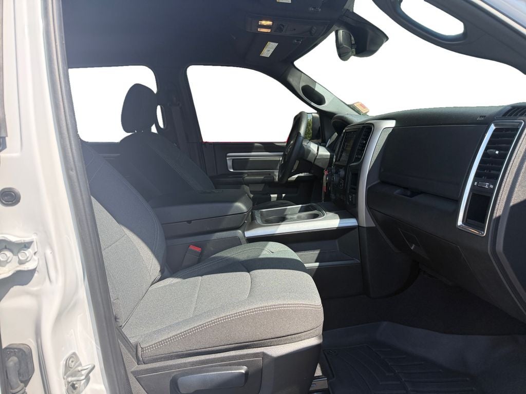 2023 RAM 1500 Classic Warlock Crew Cab 4x4 5'7' Box
