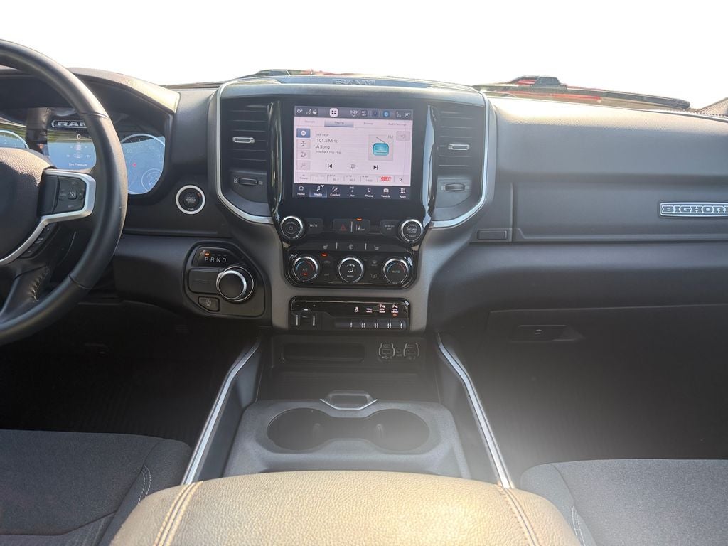 2022 RAM 1500 Big Horn Quad Cab 4x2 6'4' Box