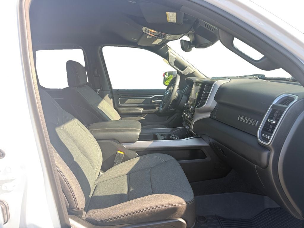 2022 RAM 1500 Big Horn Quad Cab 4x2 6'4' Box