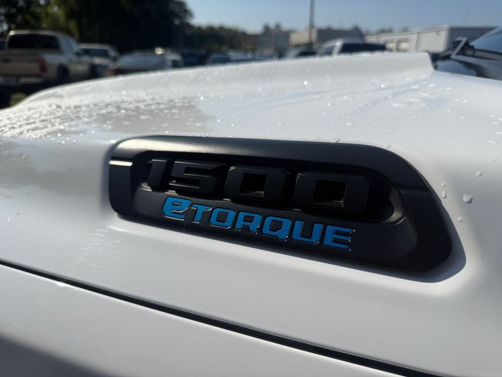 2022 RAM 1500 Big Horn Quad Cab 4x2 6'4' Box