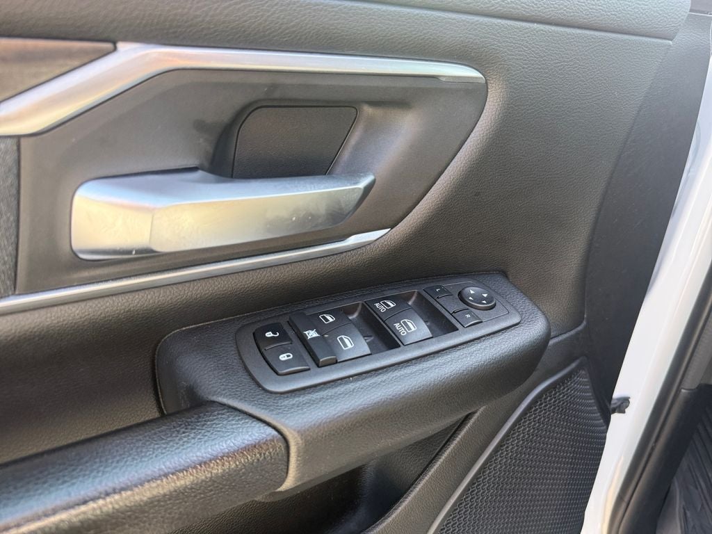 2022 RAM 1500 Big Horn Quad Cab 4x2 6'4' Box