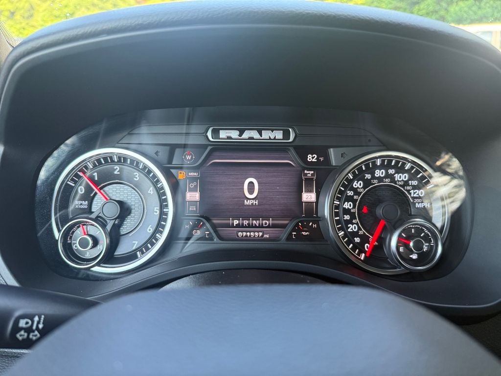 2022 RAM 1500 Big Horn Quad Cab 4x2 6'4' Box