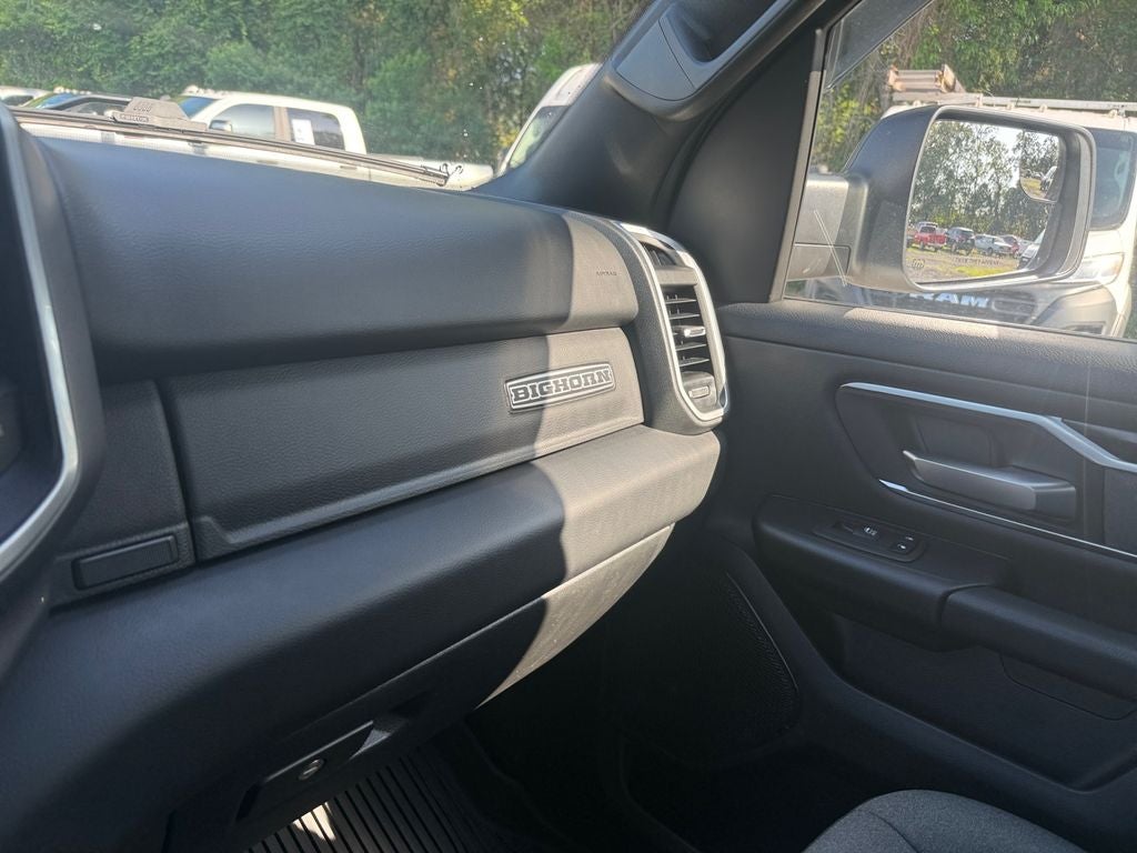 2022 RAM 1500 Big Horn Quad Cab 4x2 6'4' Box