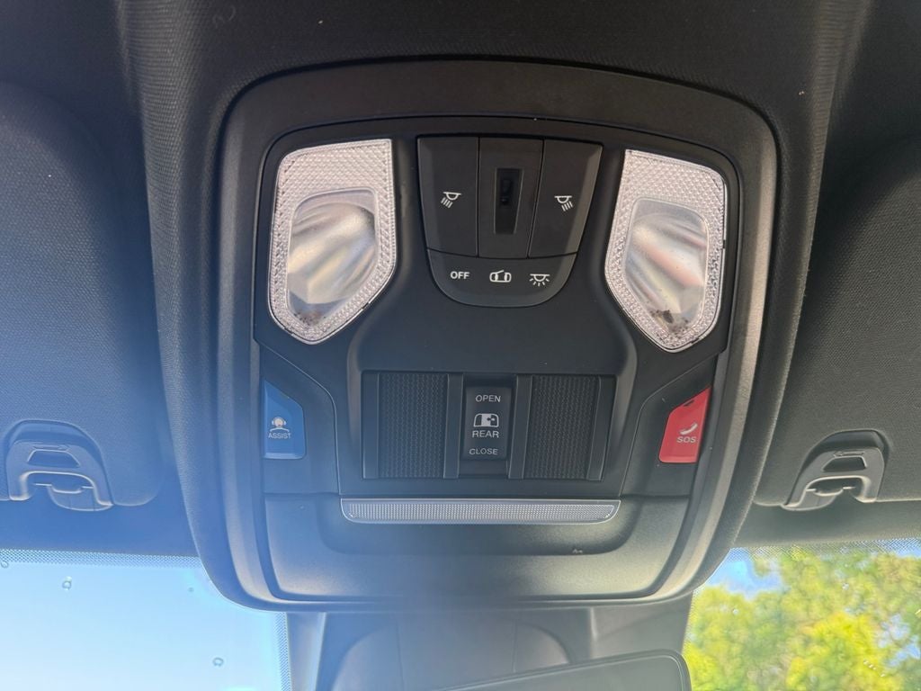 2022 RAM 1500 Big Horn Quad Cab 4x2 6'4' Box