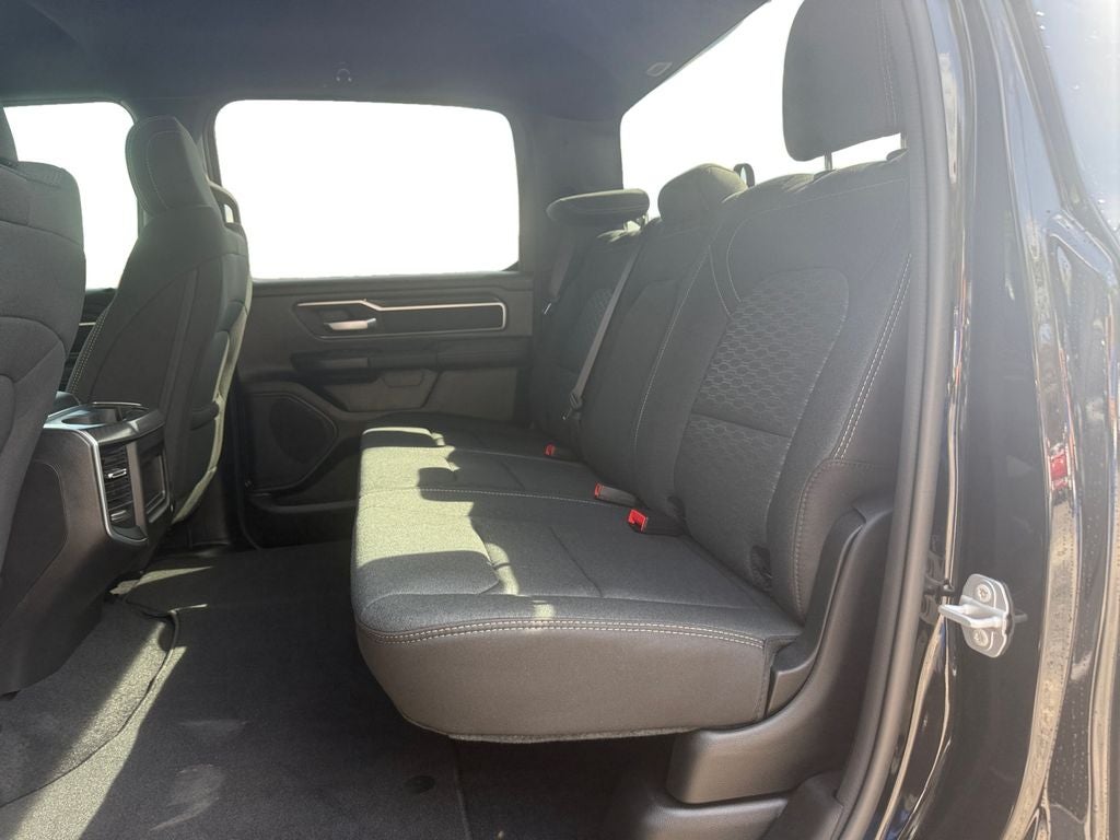 2025 RAM Ram 1500 RAM 1500 BIG HORN CREW CAB 4X2 5'7' BOX