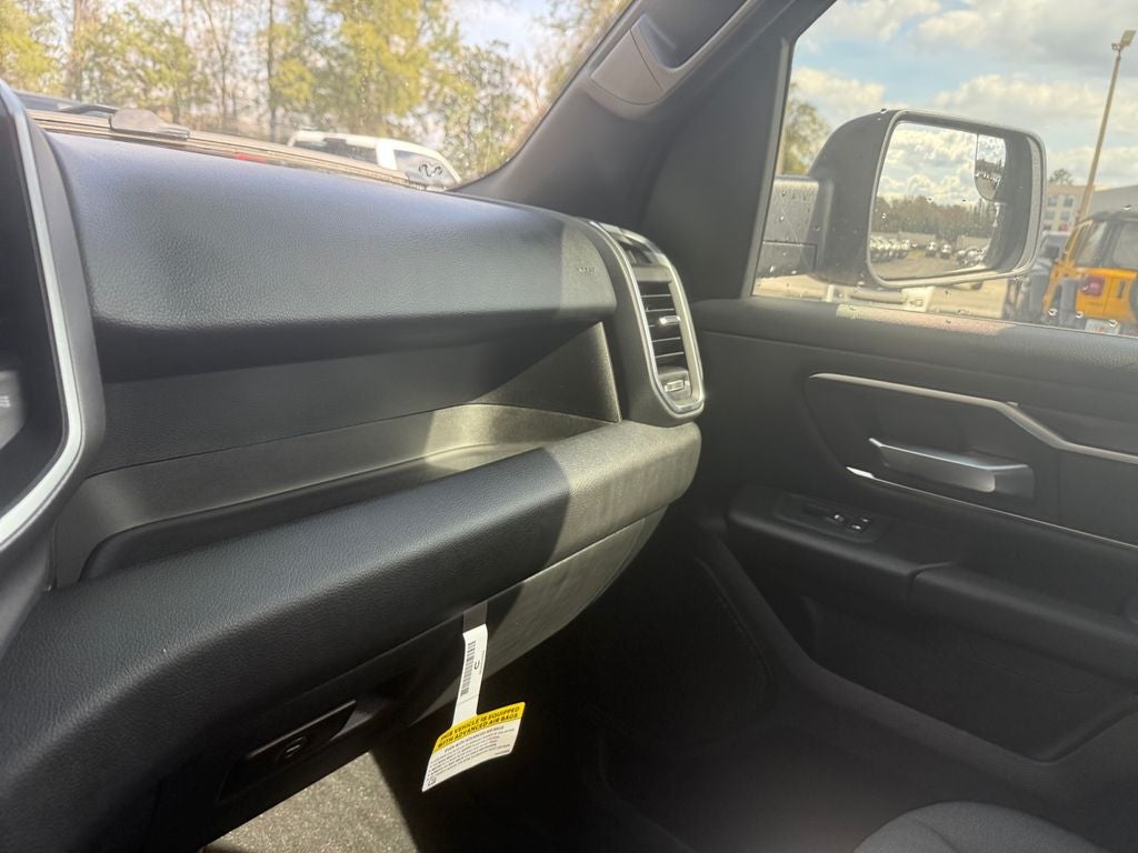 2025 RAM Ram 1500 RAM 1500 BIG HORN CREW CAB 4X2 5'7' BOX