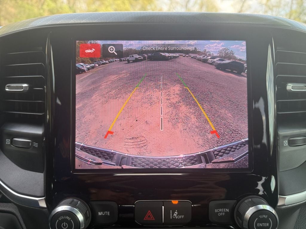 2025 RAM Ram 1500 RAM 1500 BIG HORN CREW CAB 4X2 5'7' BOX