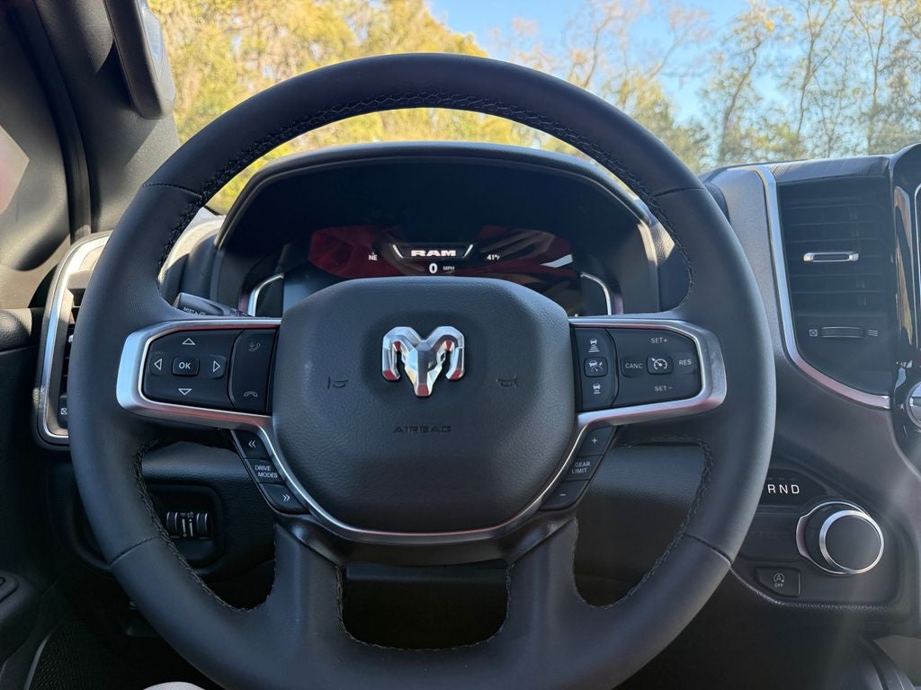 2025 RAM Ram 1500 RAM 1500 BIG HORN CREW CAB 4X2 5'7' BOX