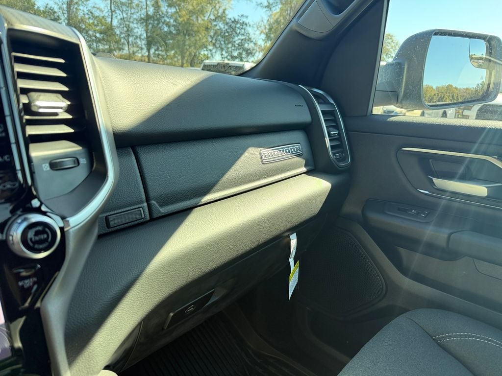 2025 RAM Ram 1500 RAM 1500 BIG HORN CREW CAB 4X2 5'7' BOX