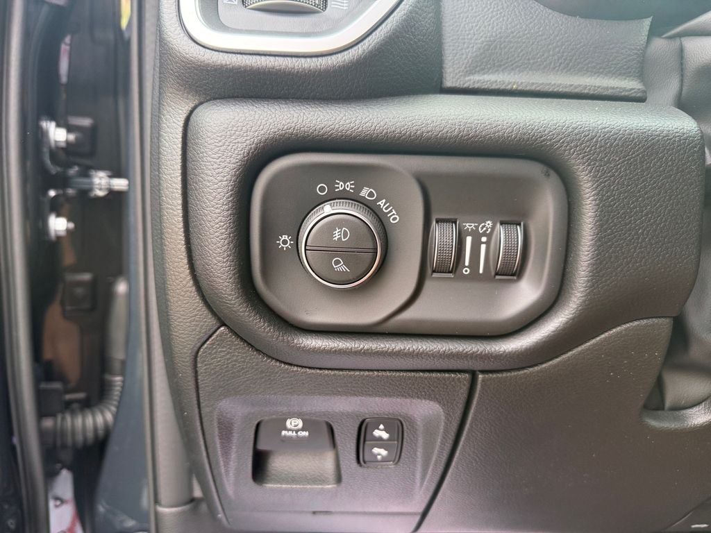 2026 RAM Ram 1500 RAM 1500 BIG HORN CREW CAB 4X2 5'7' BOX