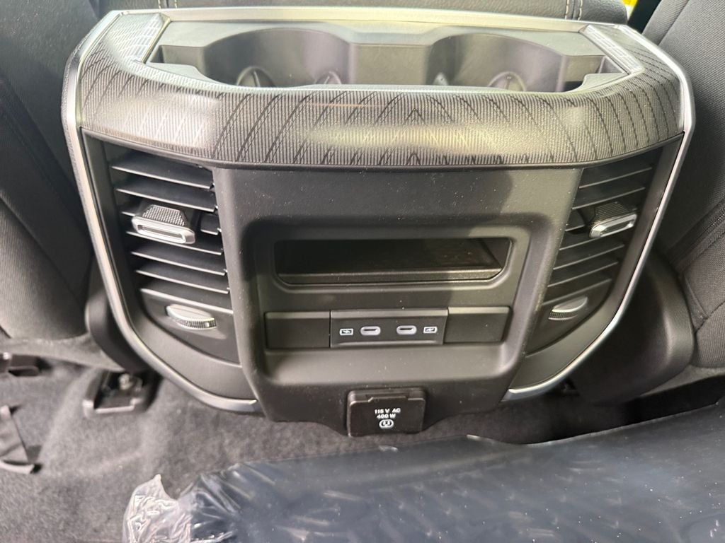 2026 RAM Ram 1500 RAM 1500 BIG HORN CREW CAB 4X2 5'7' BOX