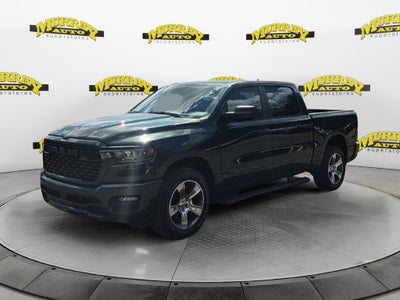2027 RAM Ram 1500 RAM 1500 EXPRESS CREW CAB 4X2 5'7' BOX