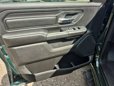 2027 RAM Ram 1500 RAM 1500 EXPRESS CREW CAB 4X2 5'7' BOX