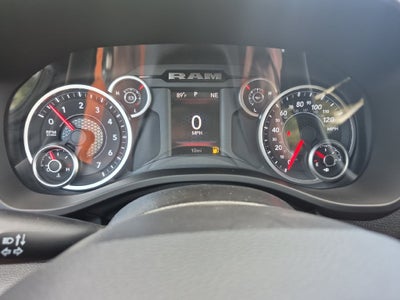 2027 RAM Ram 1500 RAM 1500 EXPRESS CREW CAB 4X2 5'7' BOX