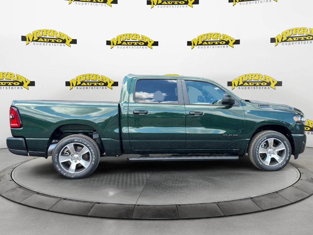 2027 RAM Ram 1500 RAM 1500 EXPRESS CREW CAB 4X2 5'7' BOX