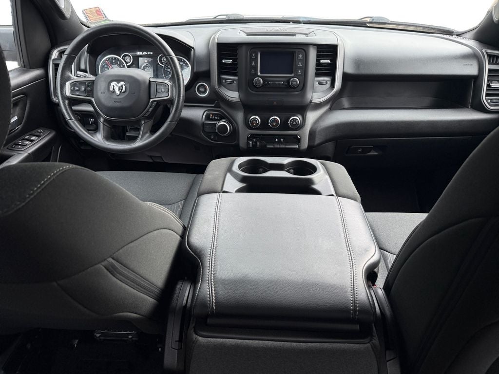 2023 RAM 1500 Tradesman Crew Cab 4x2 5'7' Box