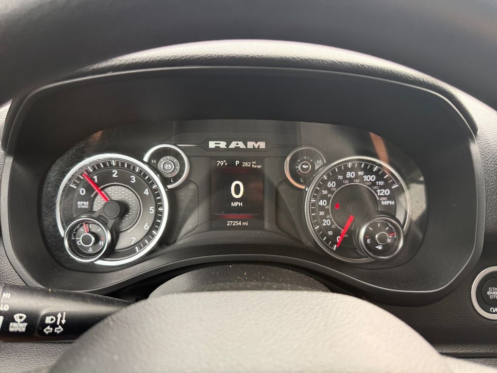 2023 RAM 1500 Tradesman Crew Cab 4x2 5'7' Box