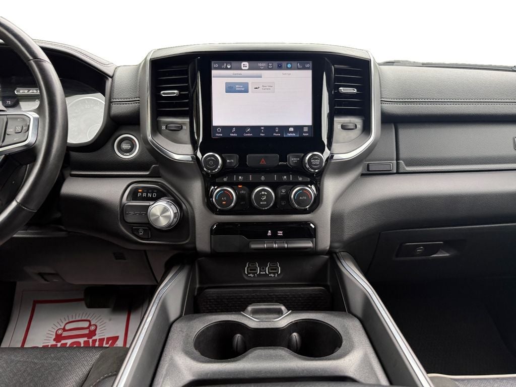 2024 RAM 1500 Laramie Crew Cab 4x2 5'7' Box