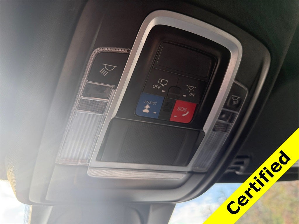 2024 RAM 1500 Laramie Crew Cab 4x2 5'7' Box